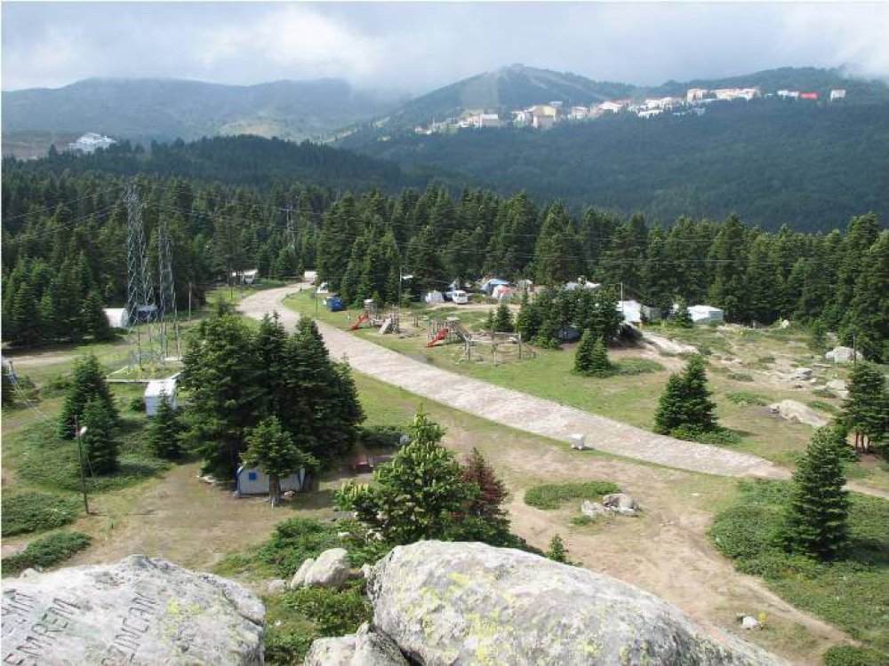 Uludağ Çobankaya da Çamlar Arasında Güzel Bir Cami